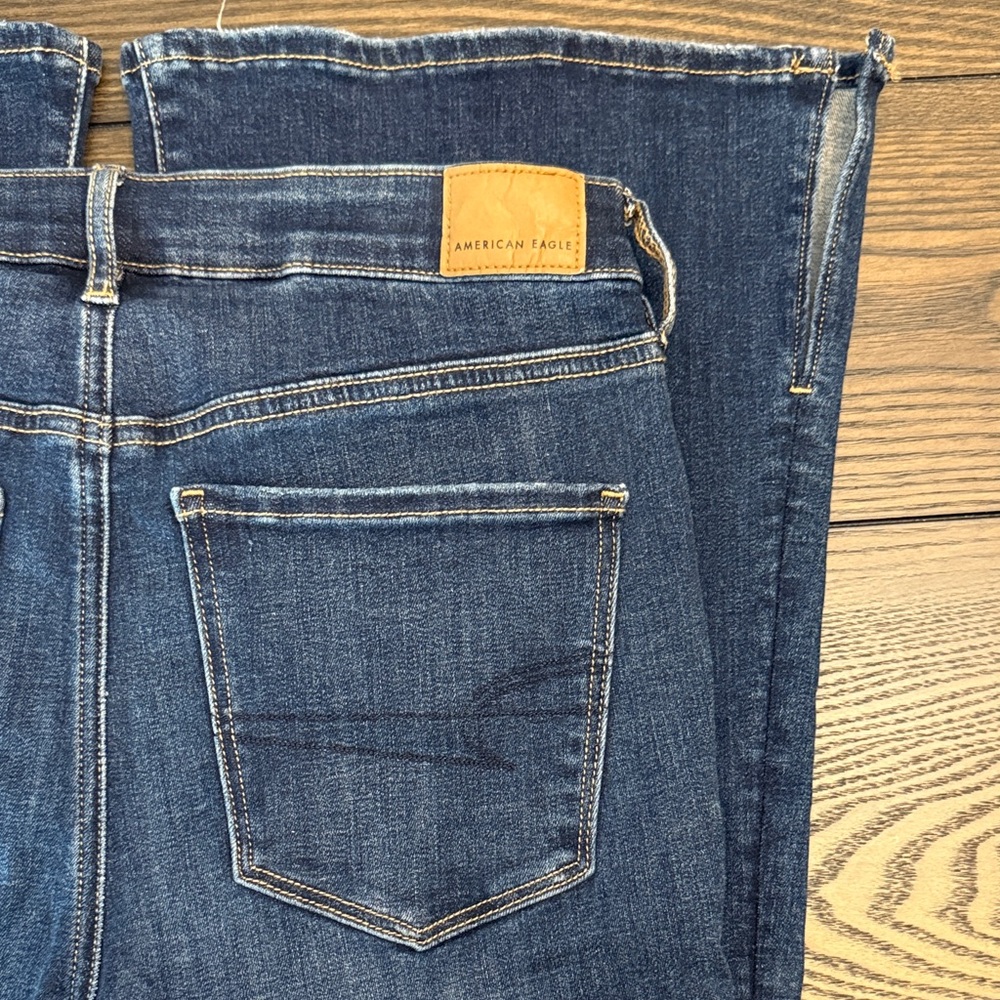 American Eagle Women's Dark Blue High Rise Flare Jeans